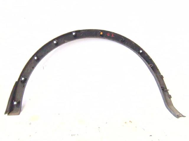 RENAULT 788743595R Extensión de la aleta trasera derecha  en stock Valencia