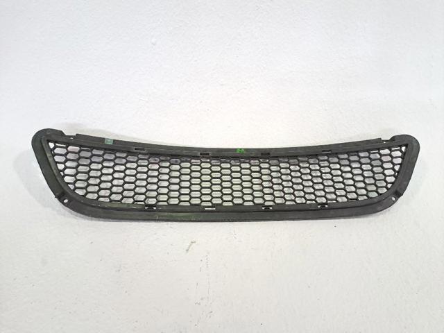 Rejilla de ventilación, parachoques delantero, central 7946109100 Ssang Yong