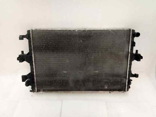 VAG 7E0121253A Radiador de refrigeración del motor  disponible Valladolid