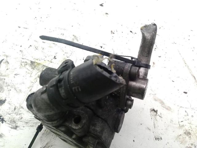 VAG 7E0422154E Bomba de dirección  en stock Terrassa