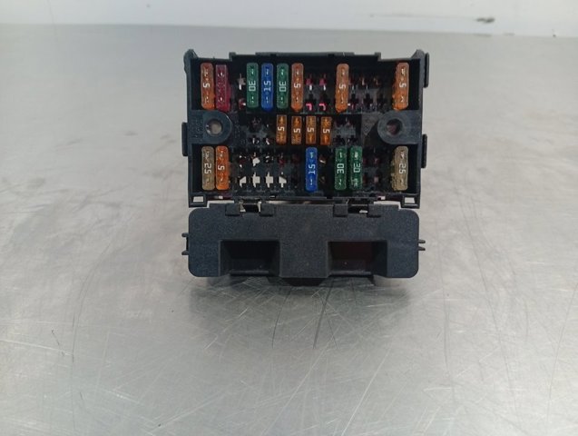 Comprar Caja reles Transporter 7JD, 7JE