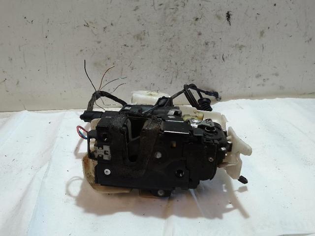 7E1837016 VAG Cerradura de puerta delantera derecha  en stock Gandía