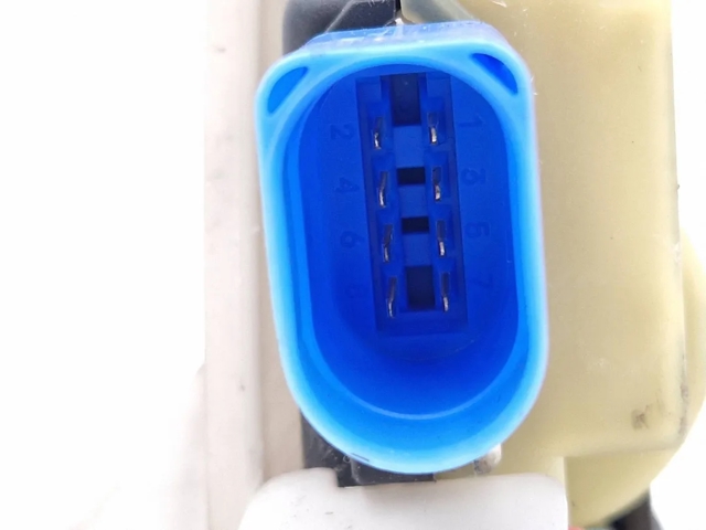 7E1837016 Cerradura de puerta delantera derecha comprar Almería