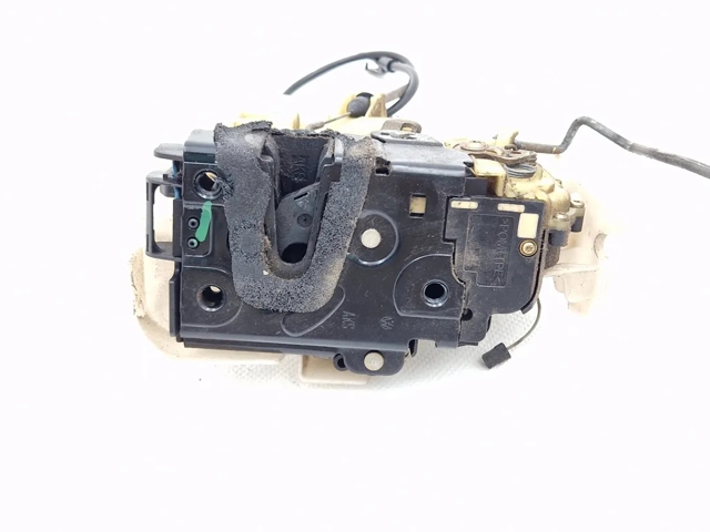 7E1837016 Cerradura de puerta delantera derecha  disponible Utrera