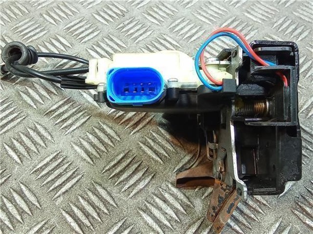7E1837016A Cerradura de puerta delantera derecha comprar Girona