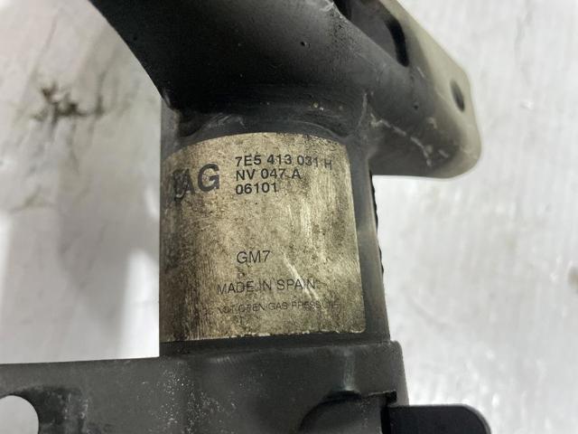 7E5413031H Amortiguador delantero  comprar en Reus