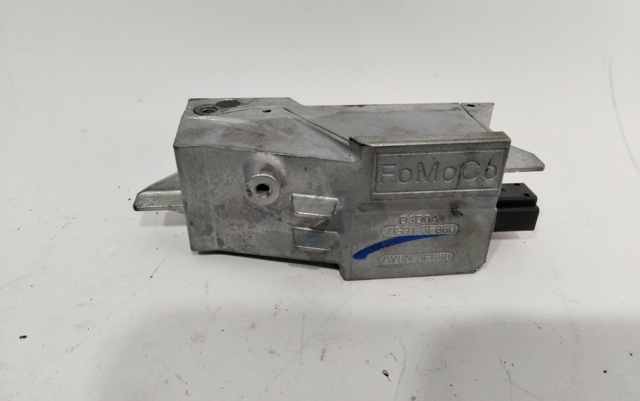 7G913F880 Ford