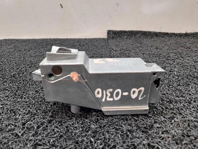 7G913F880 Ford