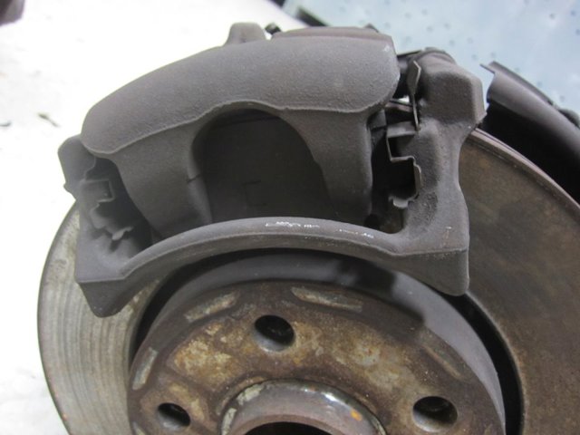 7H0615424A VAG Pinza de freno trasera derecha  en stock Huelva