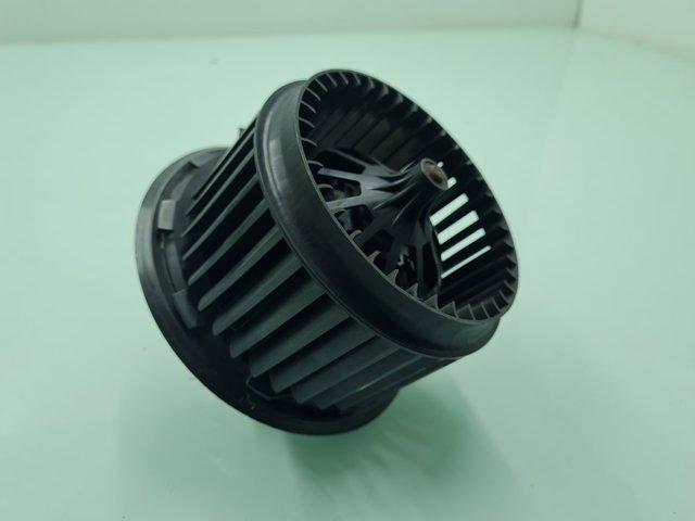 7H0819021 VAG Motor del ventilador trasero del calefactor  en stock Córdoba