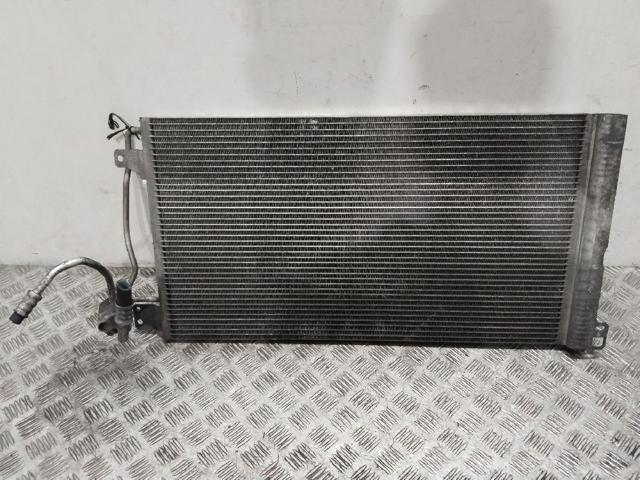 7H0820411D Condensador de aire acondicionado  disponible Utrera