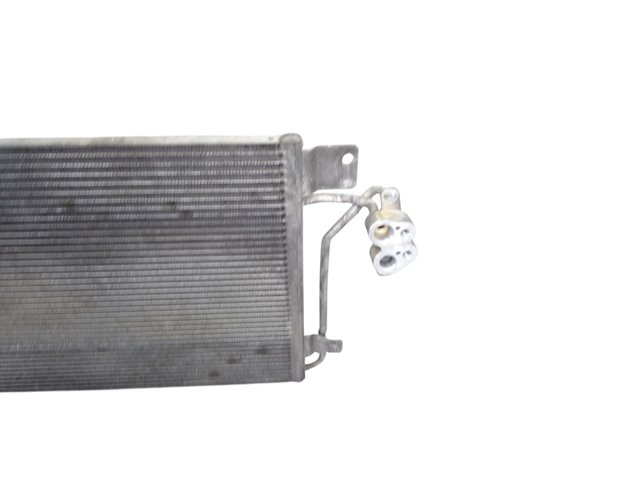 7H0820411D Condensador aire acondicionado  en stock Sabadell