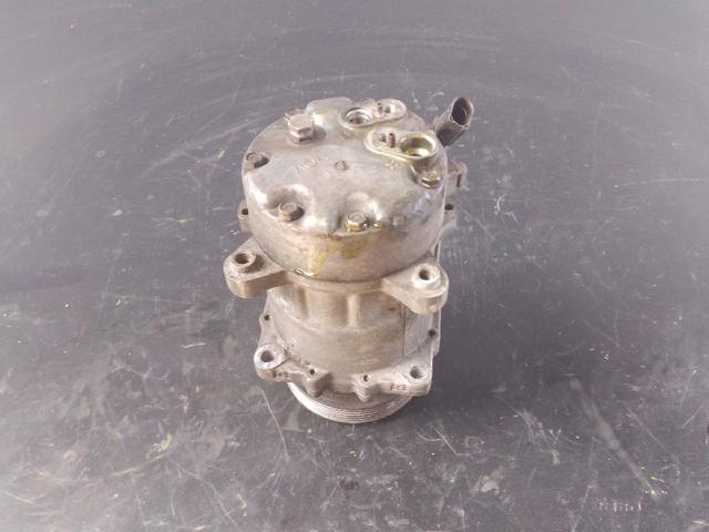 VAG 7H0820803D Compresor de aire acondicionado  en stock Terrassa