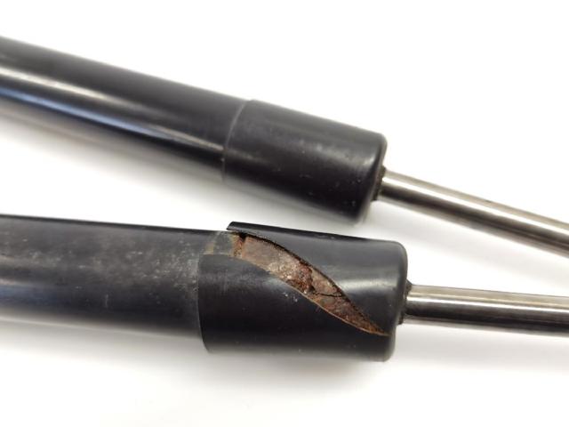 VAG 7H0827550 Amortiguador de la tapa del maletero  disponible Valladolid