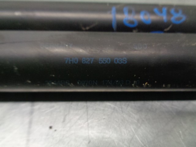 7H0827550 Amortiguador de la tapa del maletero  disponible Utrera
