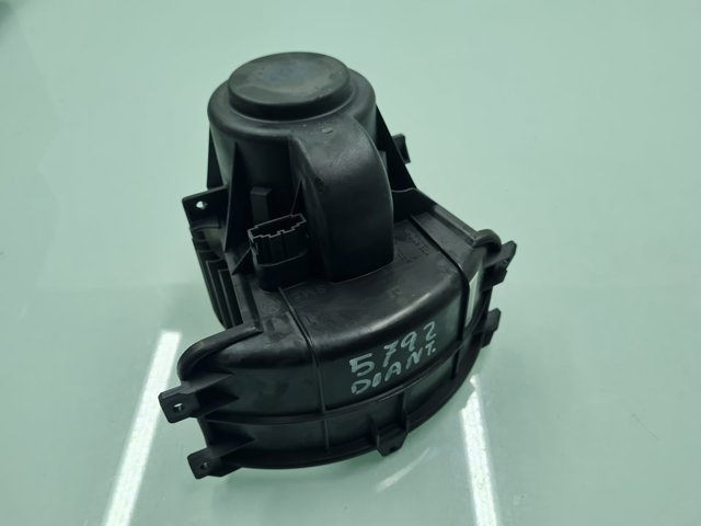 Ventilador interior Multivan  monovolumen (2003-2016) original desde 87,72 €