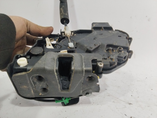 7H5A26413AE Cerradura de puerta trasera izquierda  disponible Burgos