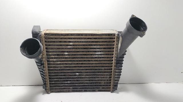 Radiador de aire de admisión 7L0145804A VAG