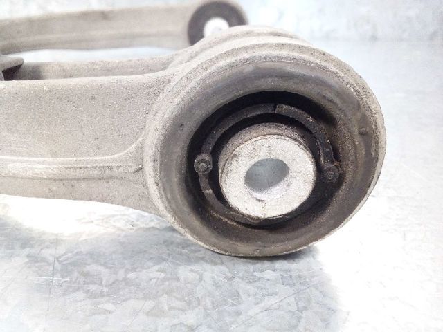 VAG 7L0407021B Brazo superior izquierdo/derecho de suspensión delantera comprar Pamplona