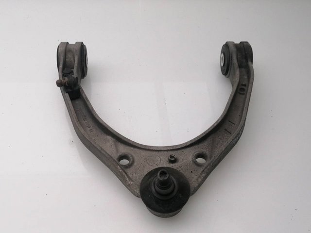 Brazo superior izquierdo/derecho de suspensión delantera 7L0407047A VAG