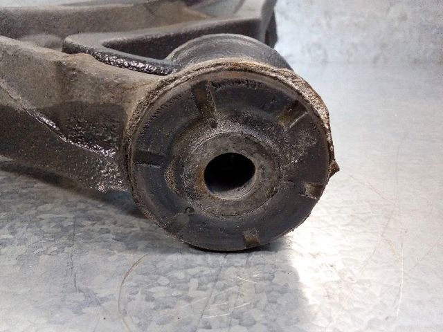 7L0407151H VAG Brazo inferior izquierdo de la suspensión delantera  comprar en Jaén