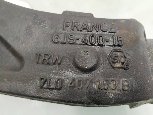7L0407153B VAG Brazo inferior izquierdo de la suspensión delantera comprar Bilbao
