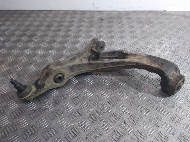 7L0407154B Brazo inferior derecho de la suspensión delantera comprar Almería