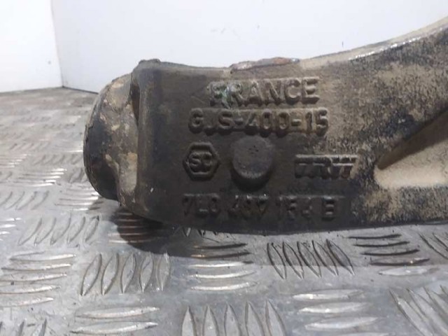 VAG 7L0407154B Brazo inferior derecho de la suspensión delantera  comprar en Murcia