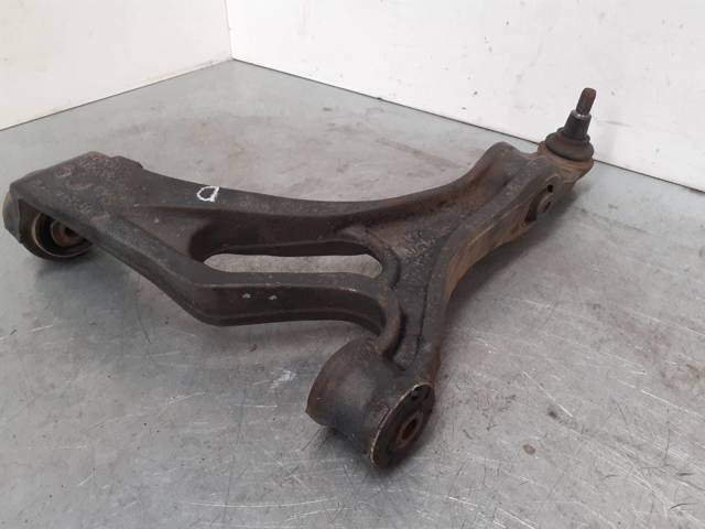 7L0407154B VAG Brazo inferior derecho de la suspensión delantera  comprar en Lleida