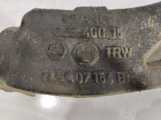 Brazo inferior derecho de la suspensión delantera 7L0407154B PORSCHE