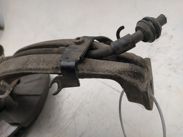 7L0407257A VAG Mangueta delantera izquierda  comprar en Lleida