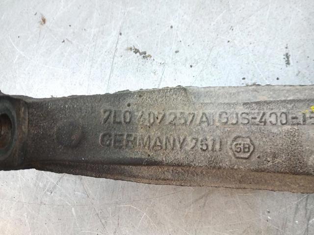 7L0407257A Mangueta delantera izquierda comprar Sevilla