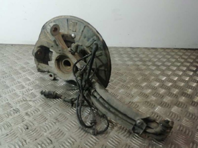 VAG 7L0407257A Mangueta delantera izquierda comprar Barcelona