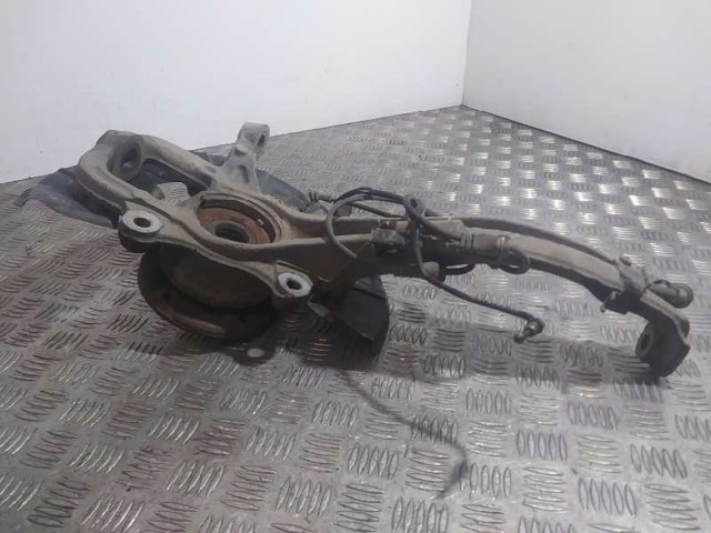 7L0407257A VAG Mangueta delantera izquierda comprar Madrid