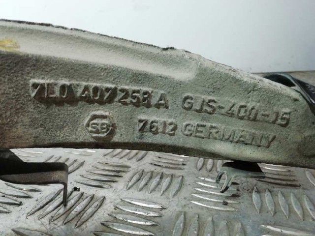 VAG 7L0407258A Mangueta delantera derecha  en stock Valencia