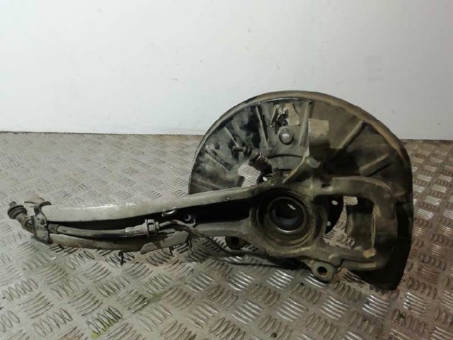 7L0407258A VAG Mangueta delantera derecha  comprar en Lleida