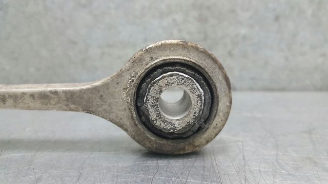 7L0411317 VAG Soporte de barra estabilizadora delantera  disponible Vigo