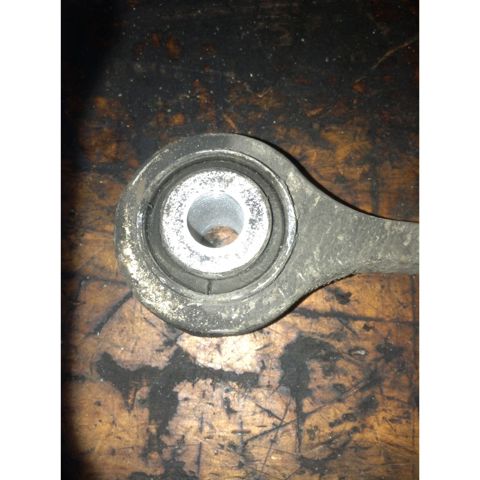 7L0411317 Soporte de barra estabilizadora delantera  disponible Málaga