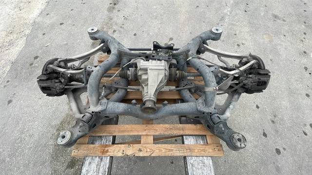 7L0500041 Subchasis trasero soporte motor  comprar en Zaragoza
