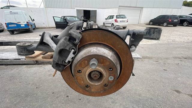 7L0500041 Subchasis trasero soporte motor  comprar en Pontevedra