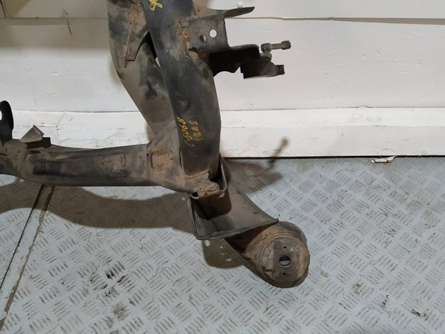 VAG 7L0500041 Subchasis trasero soporte motor  comprar en Ponferrada