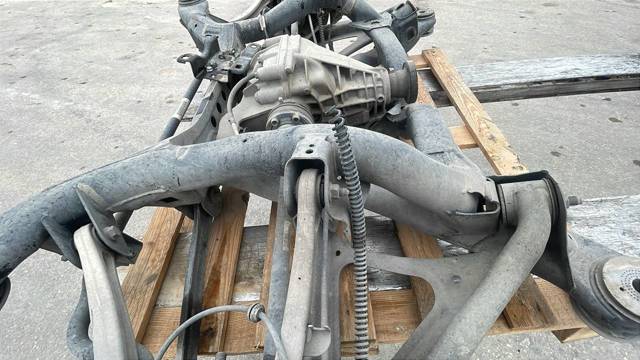 7L0500041 VAG Puente trasero comprar Bilbao