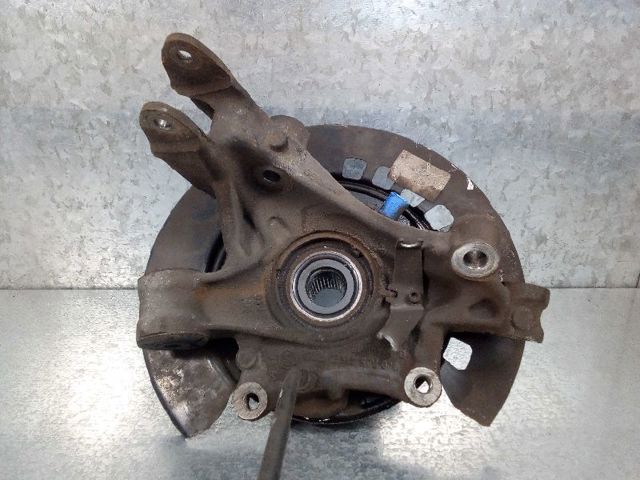 7L0505311B Brazo suspension trasero inferior izquierdo  en stock Granada