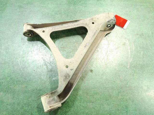 7L0505312B Brazo de suspensión trasero inferior derecho  en stock Castellón