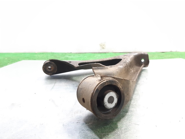 VAG 7L0505312B Brazo de suspensión trasero inferior derecho  en stock Valencia