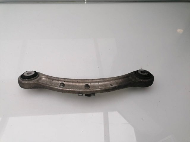 7L0505375A Brazo superior de suspensión trasera izquierdo/derecho  en stock Granada