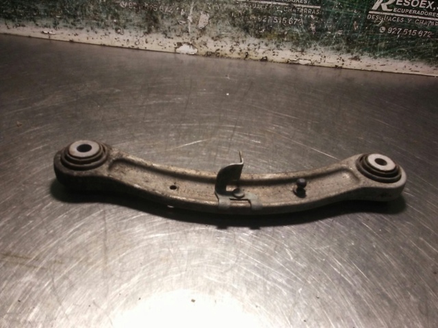 7L0505375A VAG Brazo superior de suspensión trasera izquierdo/derecho  comprar en Oviedo