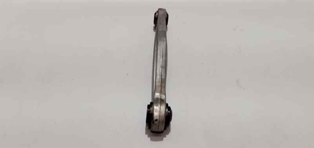 7L0505376A Brazo superior derecho de la suspensión trasera comprar Sevilla