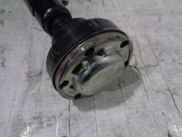 7L0521101D VAG Árbol de transmision delantero  en stock Huelva