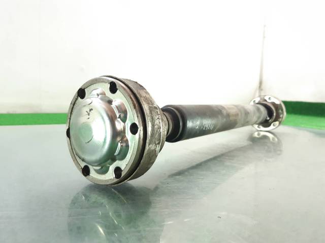 7L0521101D PORSCHE Árbol de transmision delantero  en stock Huelva